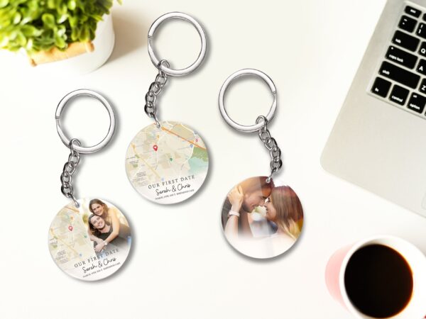 Personalized Keychain Map Our First Date , Anniversary Gift, Custom Photo Acrylic Keyring, First Date Gift, Where We Met Map Memory Heart